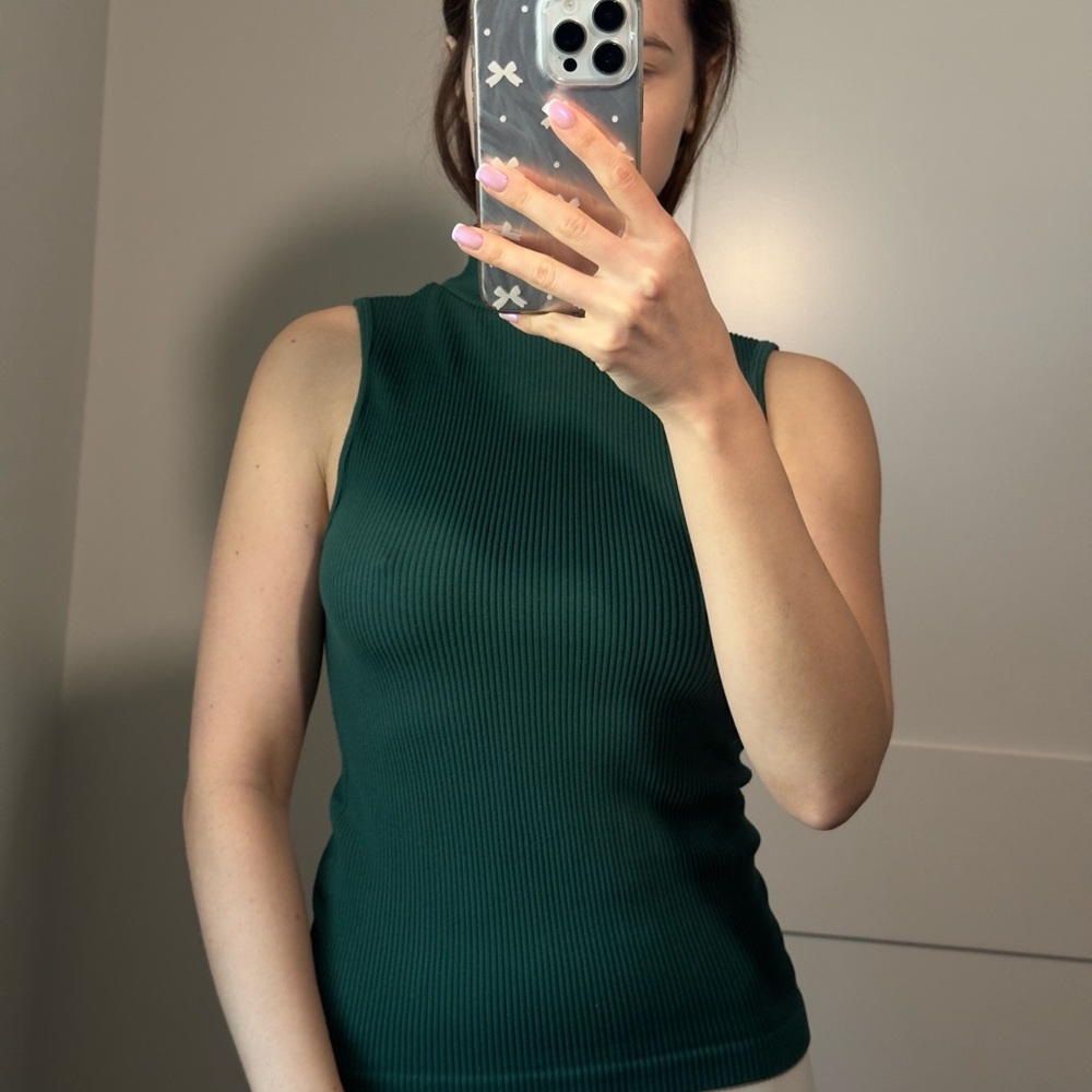 Sleeveless Green Ribbed Top